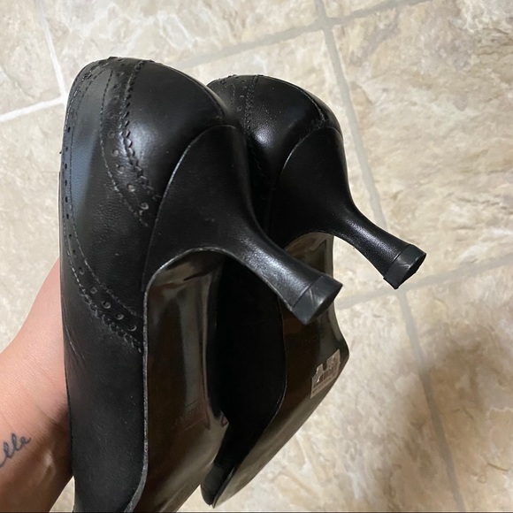 Rusty Lopez Black semi pointed shoes in size 8 - Picture 6 of 9